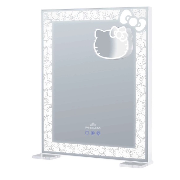 NIB Impressions Vanity Hello Kitty RGB \